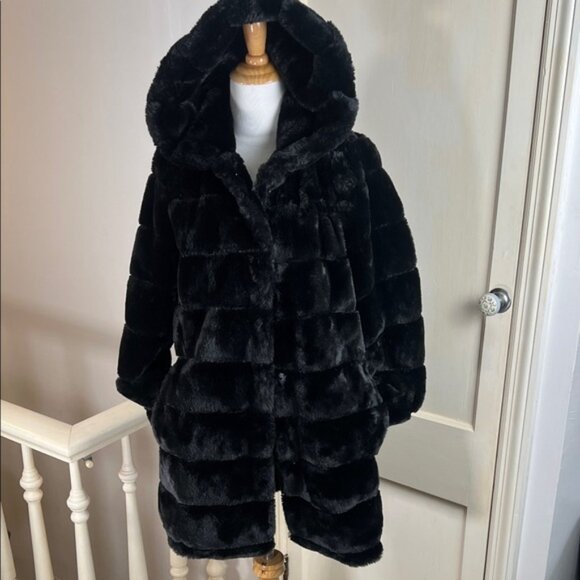 LAUNDRY • Women's Black Faux Fur Hooded Coat - Picture 2 of 6